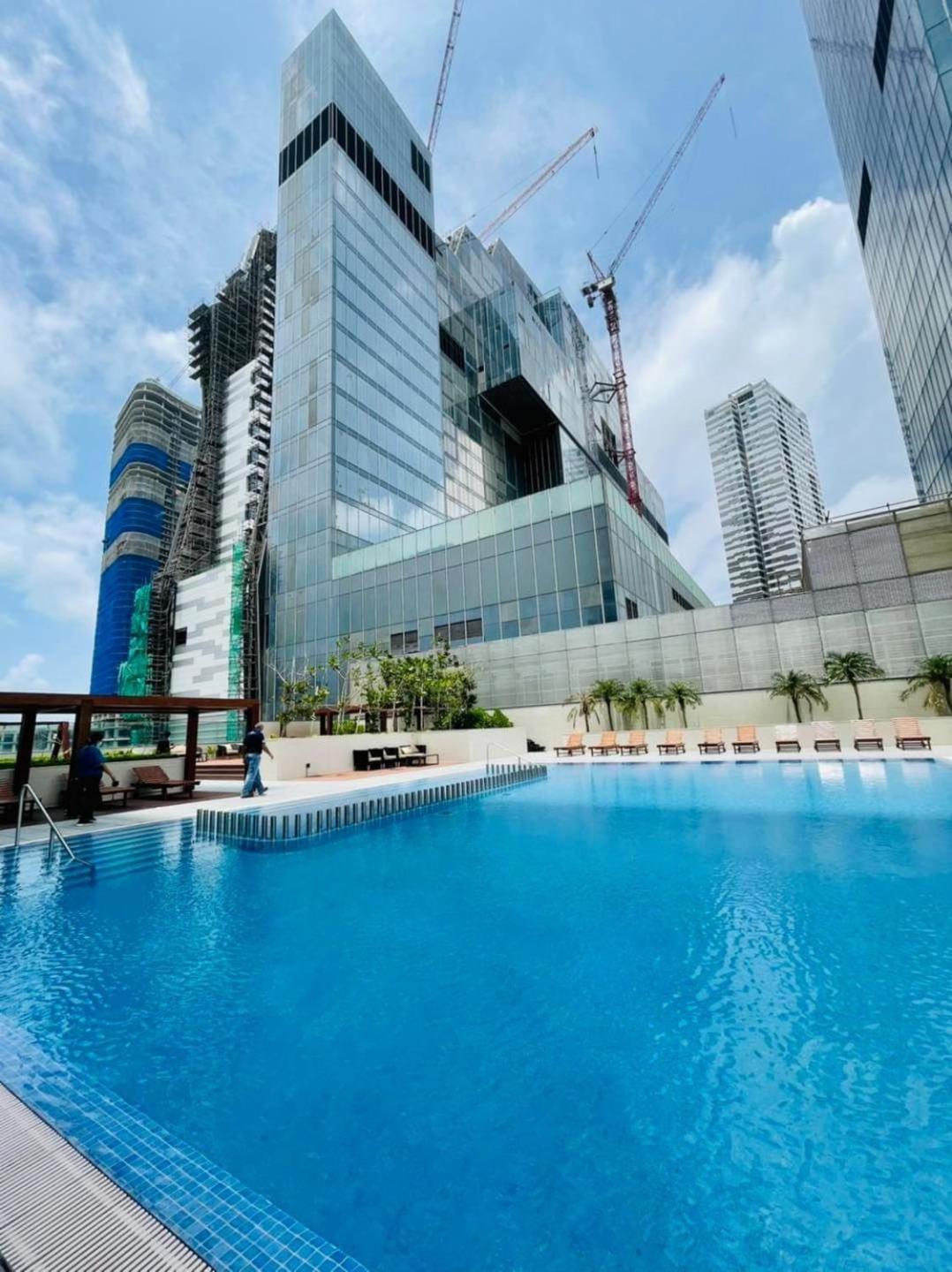 Brand New Water Front Luxury Cinnamon Suites Apartment In Heart Of Colombo City Εξωτερικό φωτογραφία